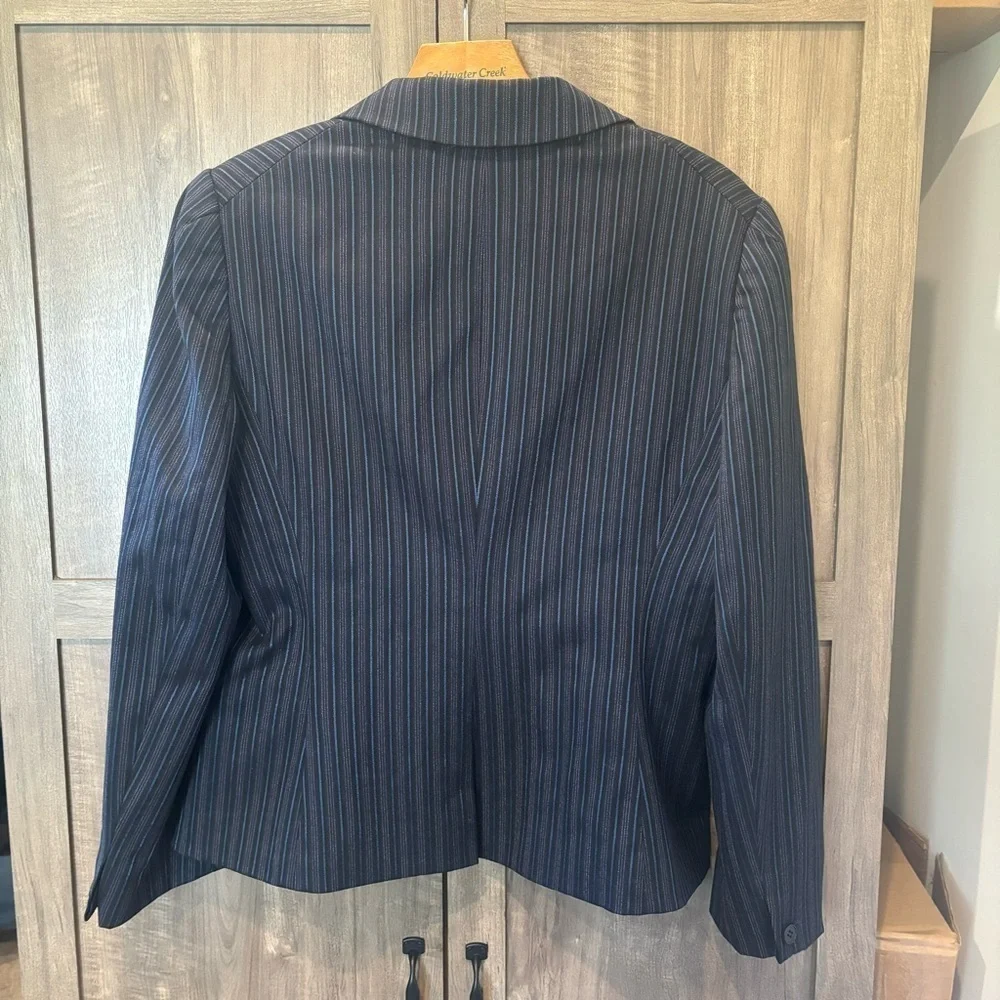 Theory Women’s 12 Blazer Striped Black Blue wool Stretch - Picture 2 of 10